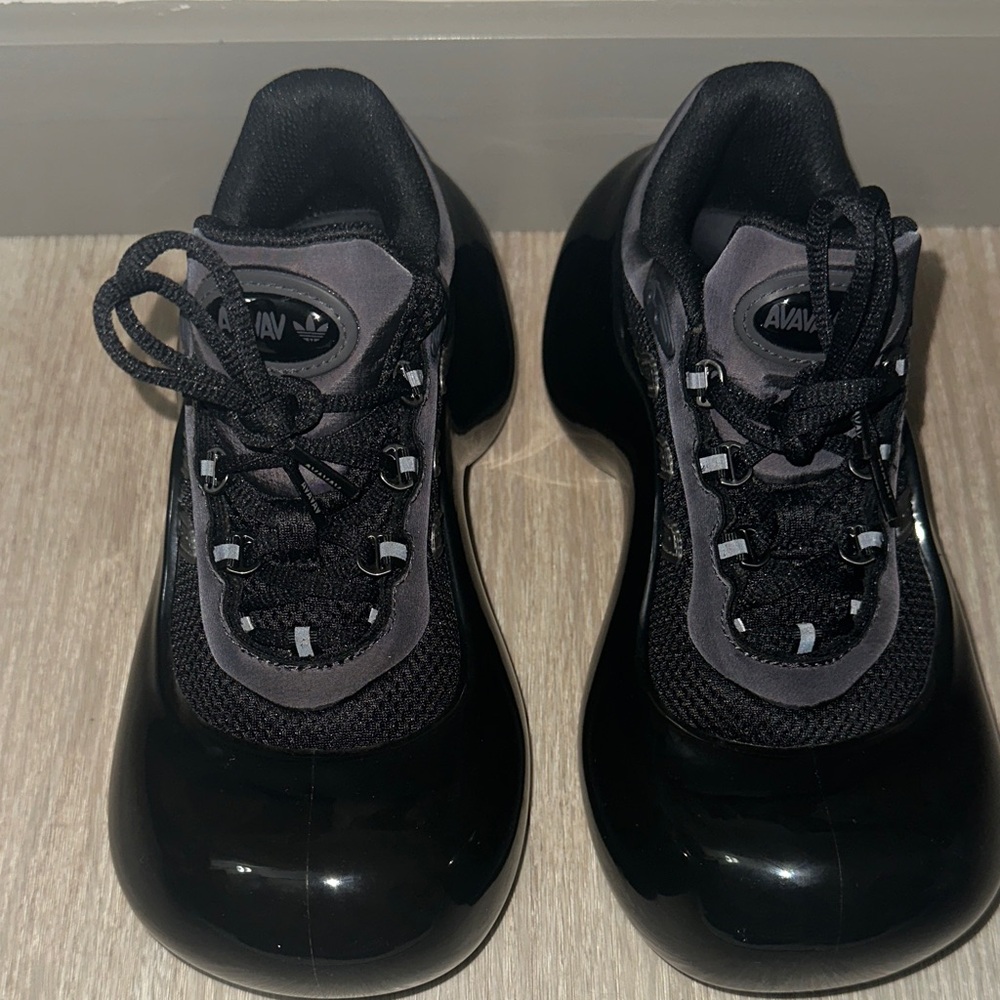 AVAVAV x Adidas Moonrubber Megaride sneakers Wms 6.5 (new)Does not come with box